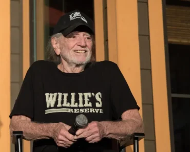 Willie Nelson Lived In the Apartment Above Another Grammy-Winning Artist