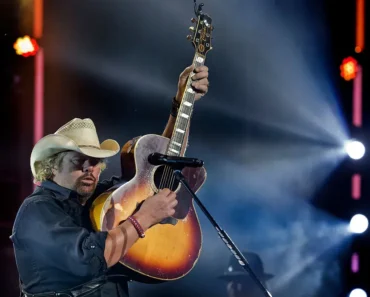‘Happy Birthday America’: A Breakdown of Toby Keith’s New Song