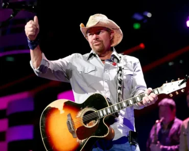 Country Star Toby Keith Inspired the Name of the World’s Oldest Living Dog