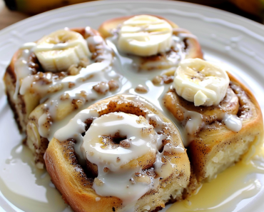 Banana Bread Cinnamon Rolls 